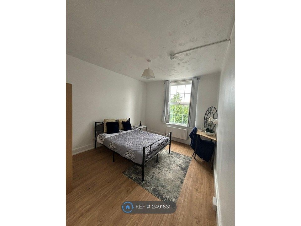 Property photo 3 of 4