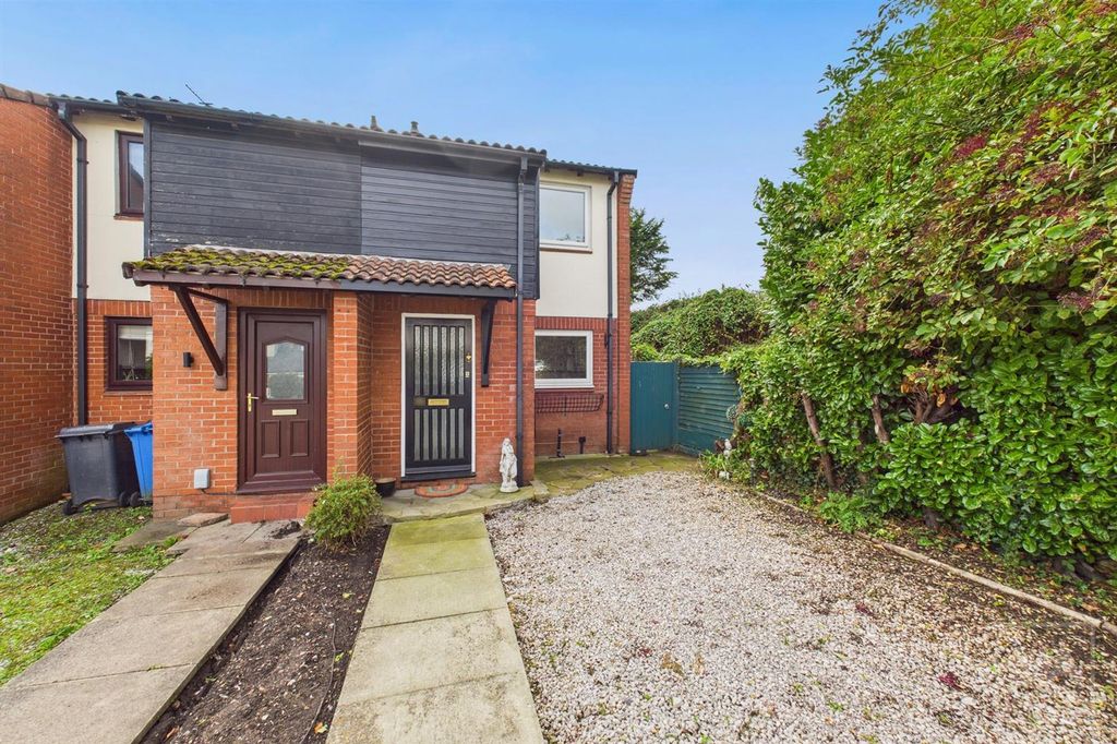 Property photo 1 of 14 Front Exterior