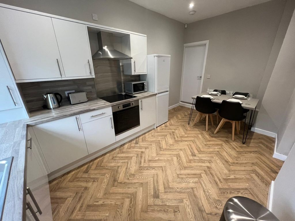 Property photo 1 of 18 Photo 1