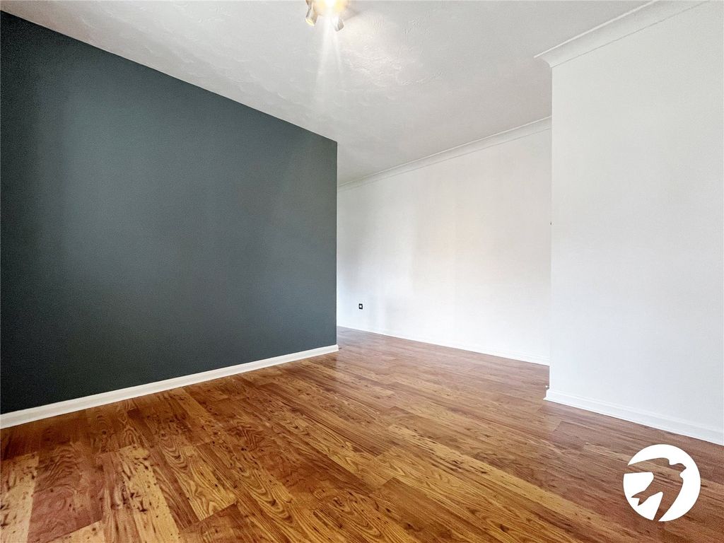 Property photo 3 of 9 Picture No. 07