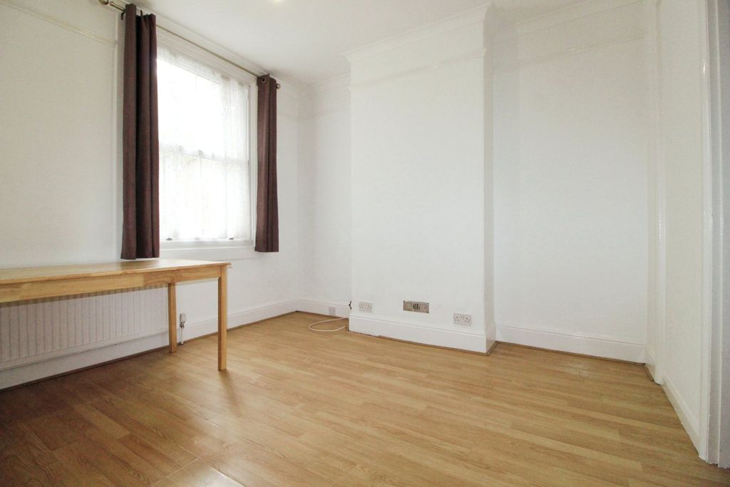 Property photo 3 of 26 Gallery