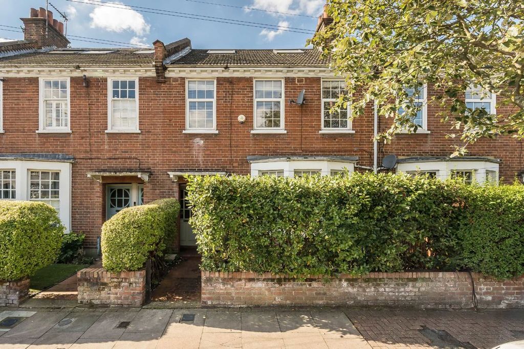 Property photo 1 of 8