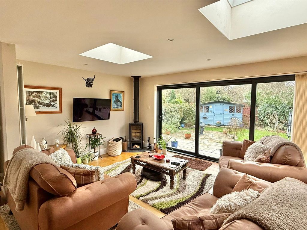 Property photo 2 of 26 Picture No. 25