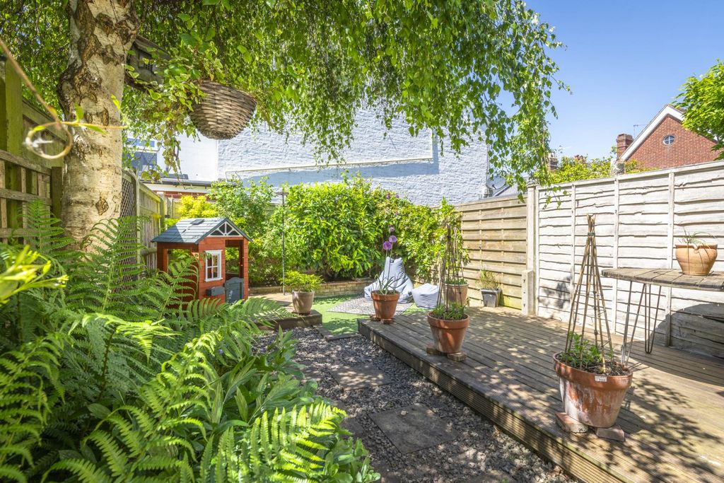 Property photo 2 of 16