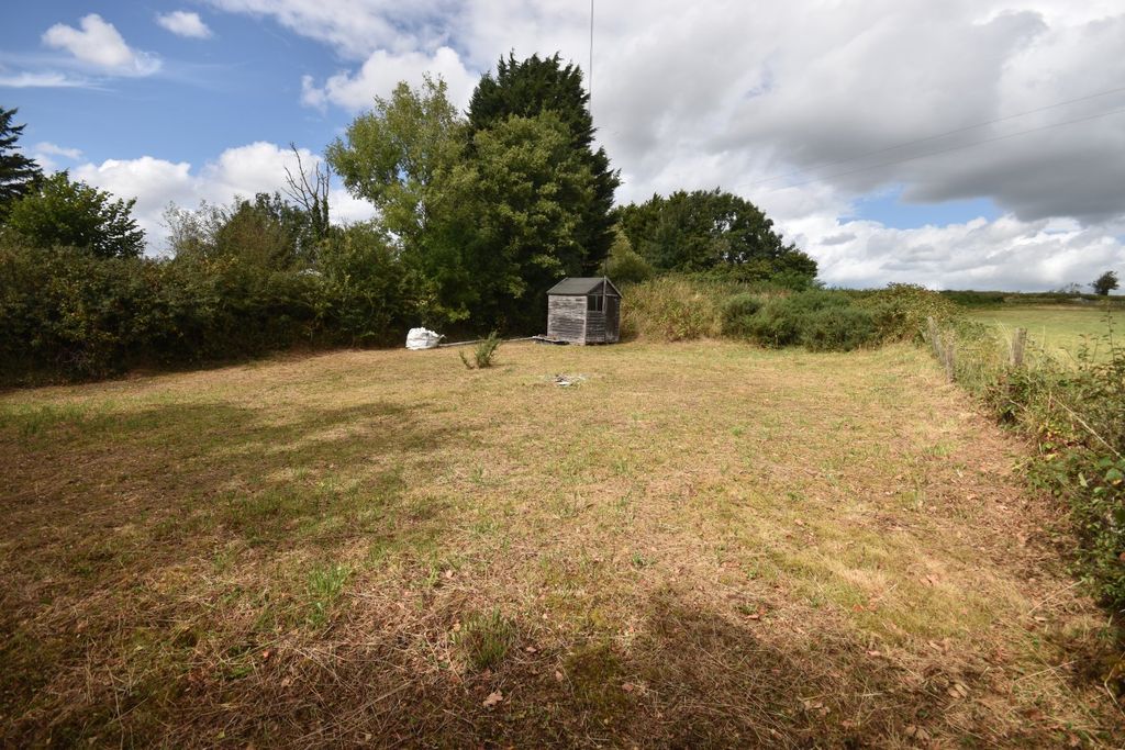 Property photo 2 of 3