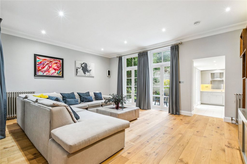 Property photo 1 of 14 A08J3000006R6Bhiai_Cof240088_35.Jpg