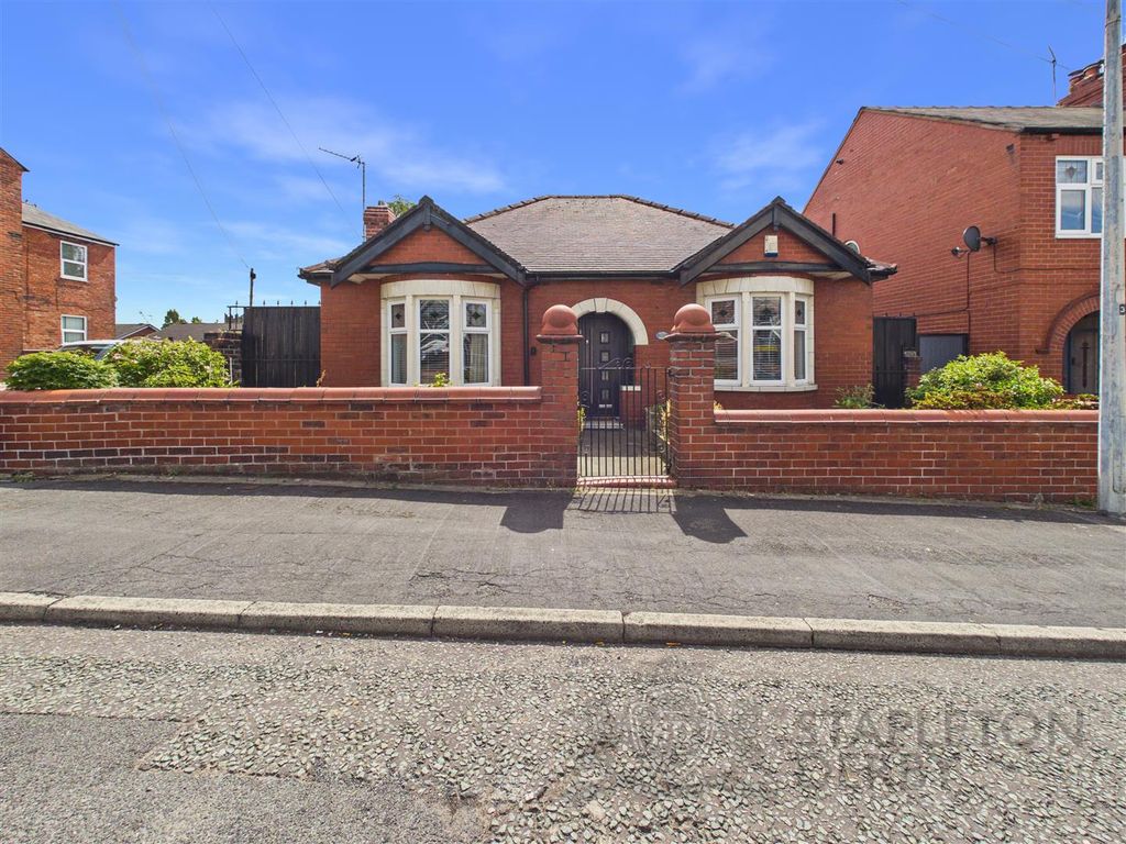 Property photo 1 of 18 Cam04645G0-Pr0097-Still016.Jpg