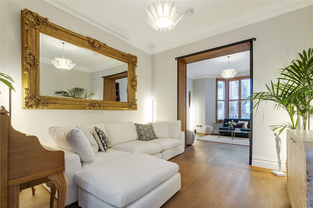 Property photo 3 of 14 Reception Room