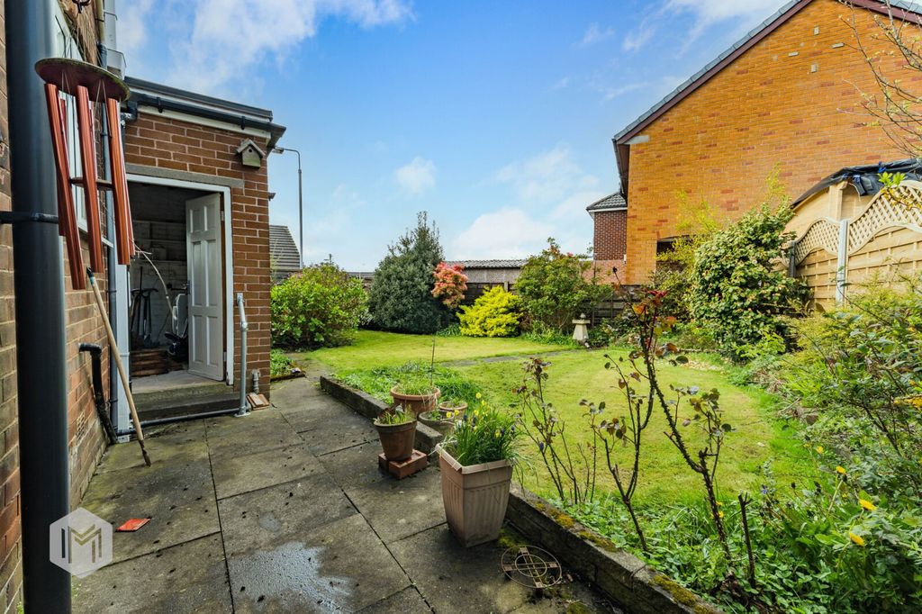Property photo 3 of 21 Picture No. 15