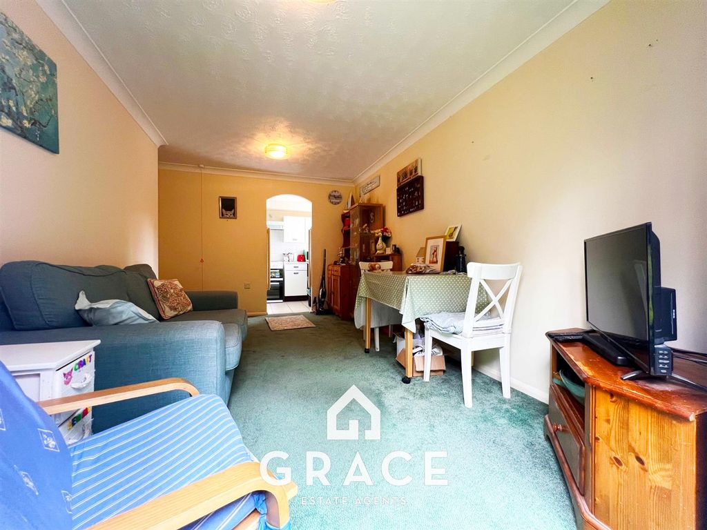 Property photo 3 of 9 Img_8694-2.Jpg