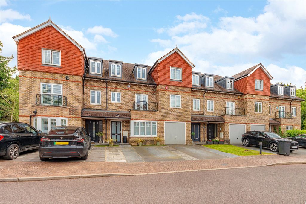 Property photo 1 of 31 Picture No. 04