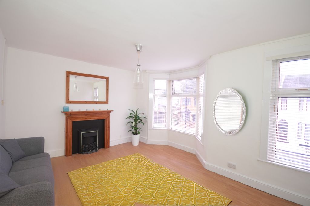 Property photo 1 of 7 1
