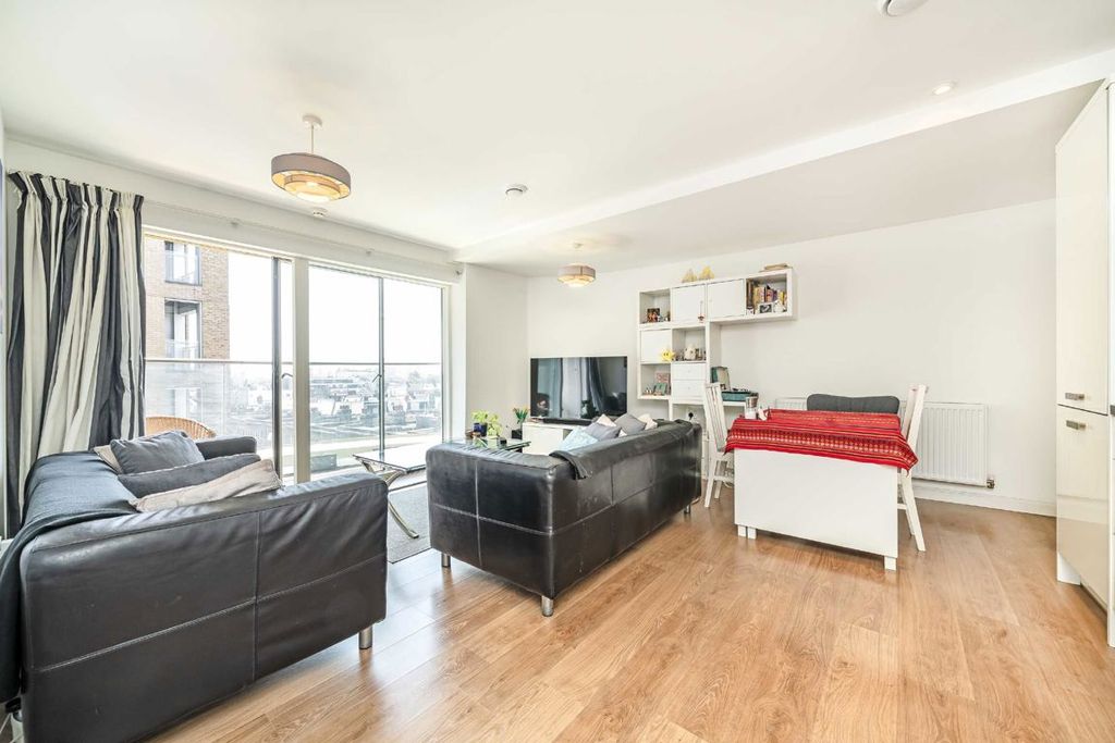 Property photo 1 of 5