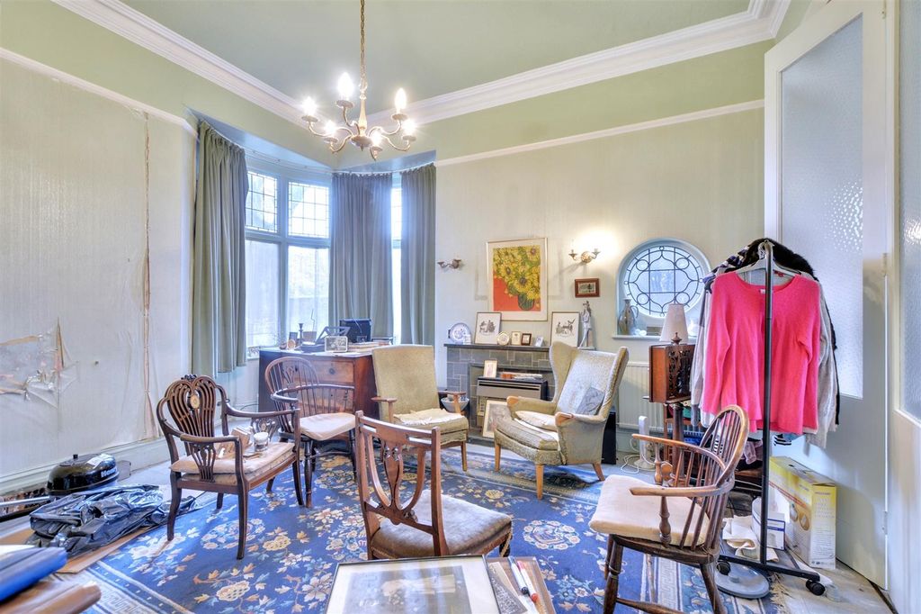 Property photo 3 of 37 Dinng Room_3.Jpeg