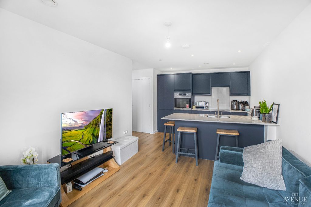 Property photo 3 of 10 4136148