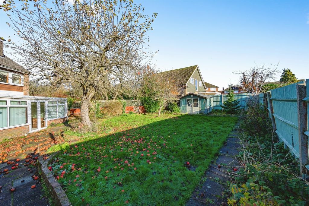 Property photo 2 of 18