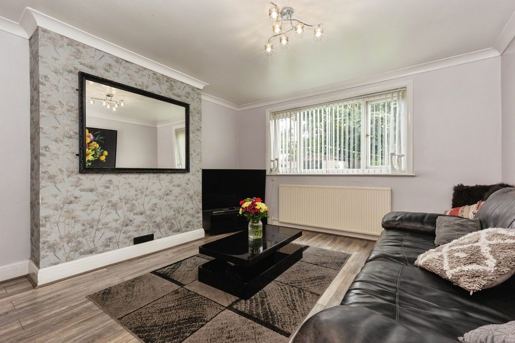 Property photo 2 of 24 Pbox-Img.Jpg