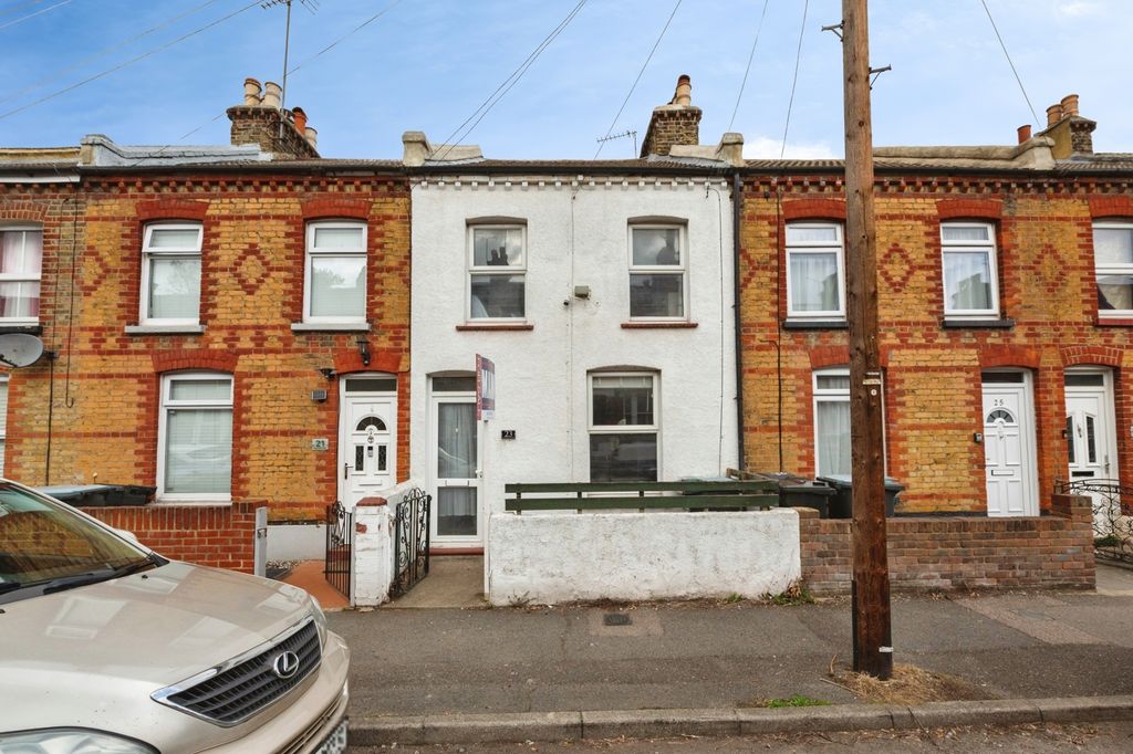 Property photo 1 of 16 Front