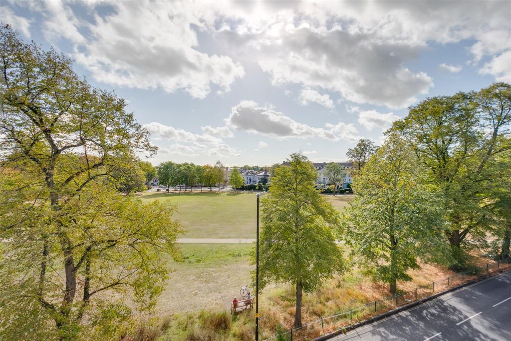 Property photo 3 of 9 Ansions-12.Jpg