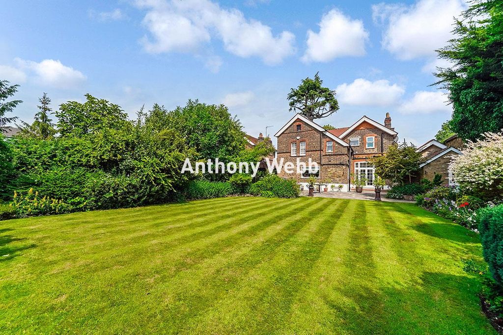 Property photo 2 of 40 Rear Aspect