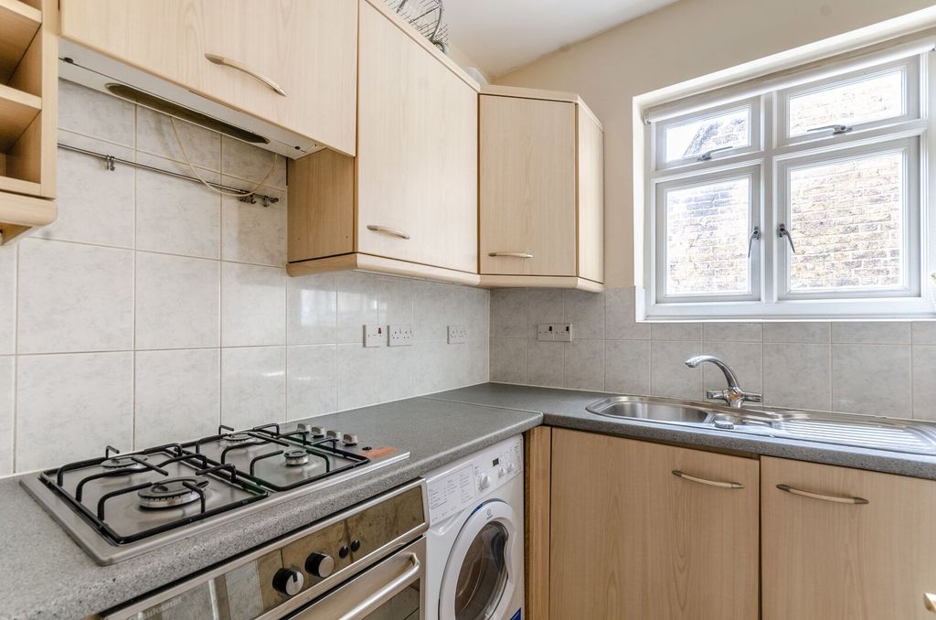 Property photo 2 of 4