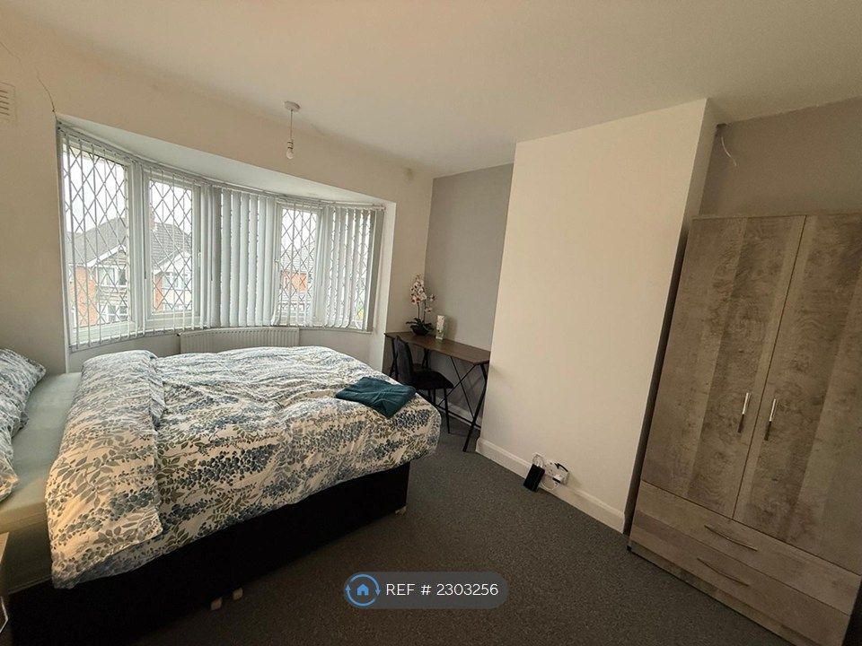 Property photo 1 of 10 Room B