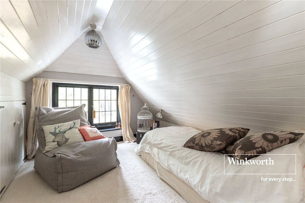 Additional image 19 of 6 bed detached house for saleWimborne Road East, Ferndown, Dorset BH22