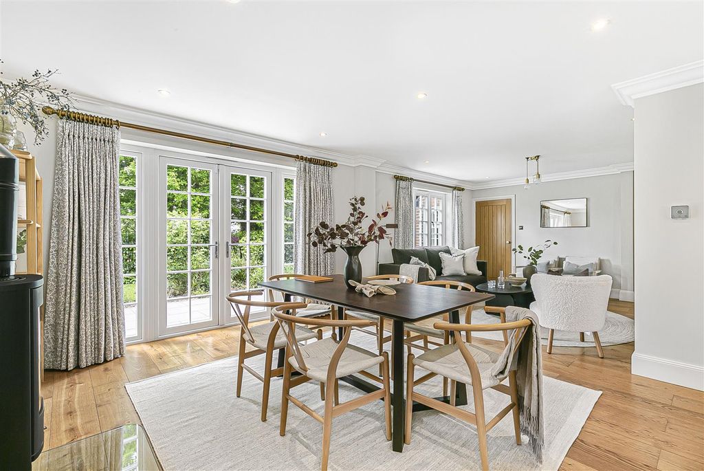 Property photo 3 of 34 19_53624.Jpg