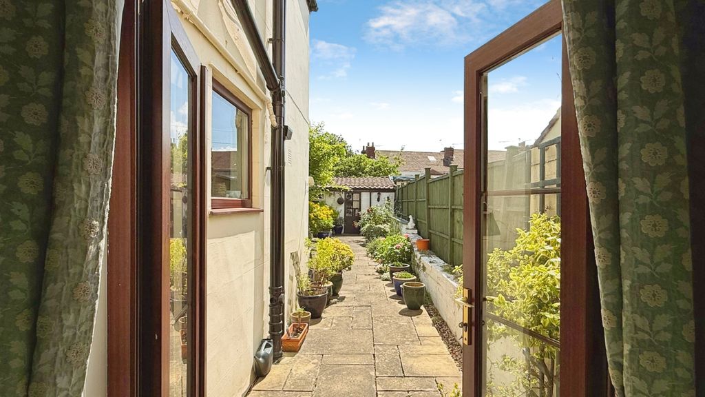 Property photo 2 of 28 Patio Doors