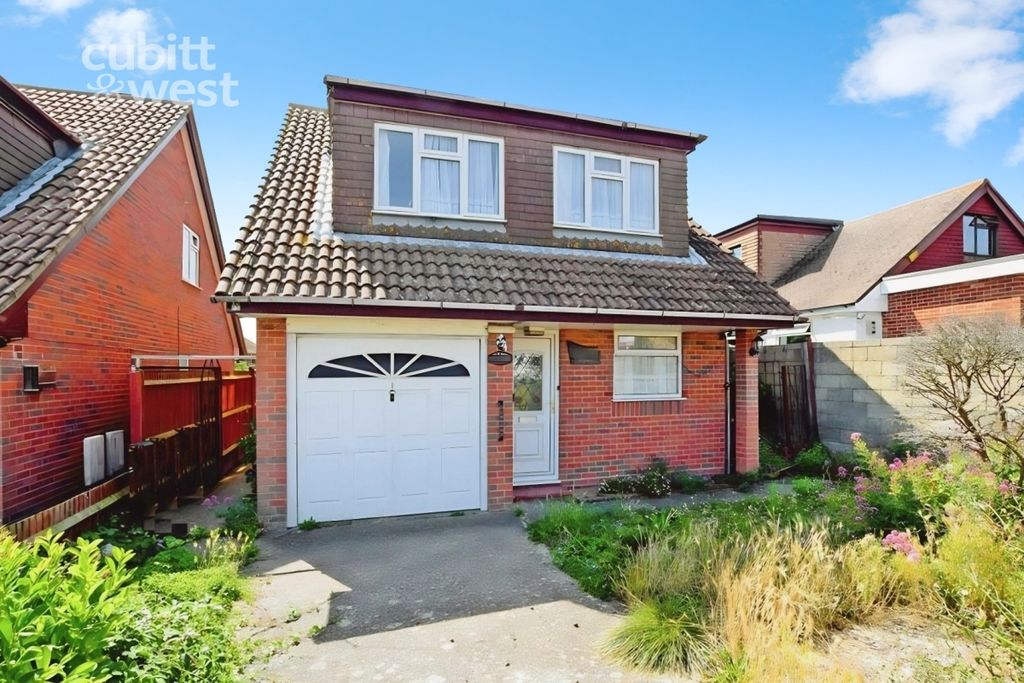 Property photo 1 of 12 External