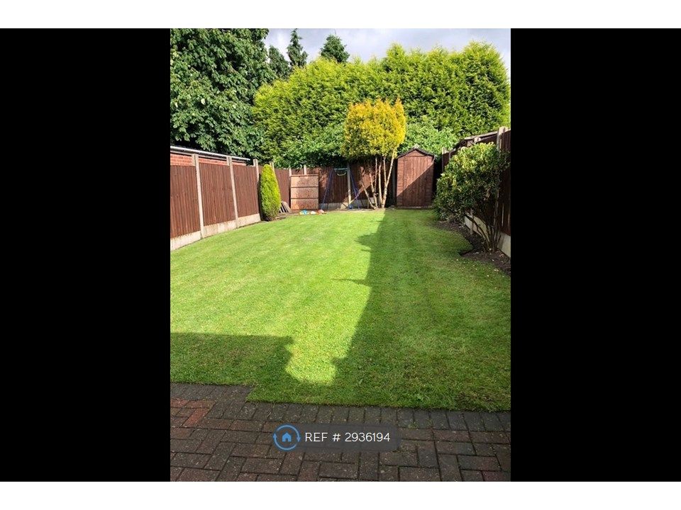 Property photo 3 of 11 Garden
