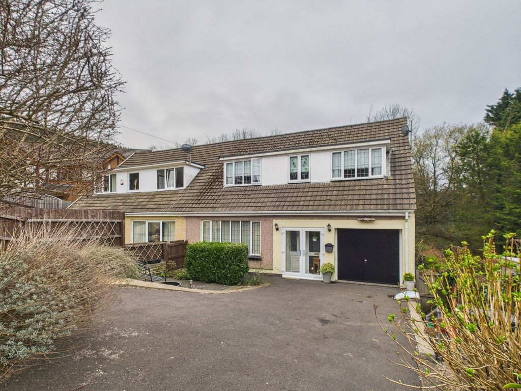 Property photo 1 of 44