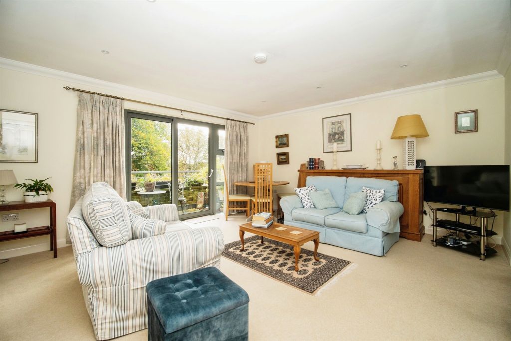 Property photo 3 of 16