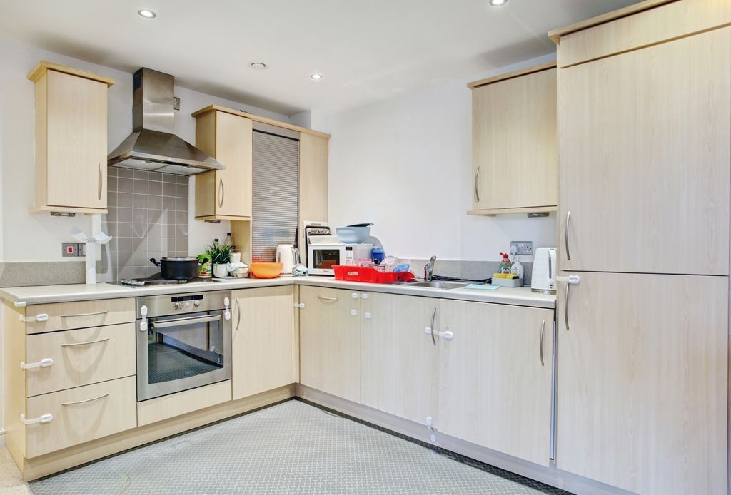 Property photo 3 of 11 Photo