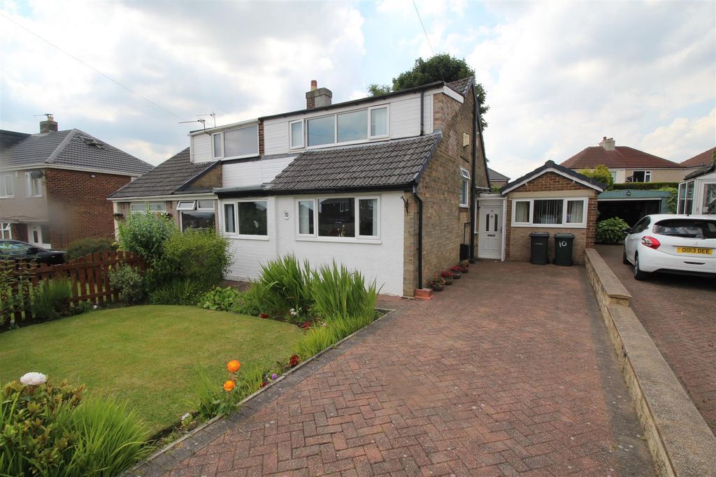 Property photo 1 of 21 External