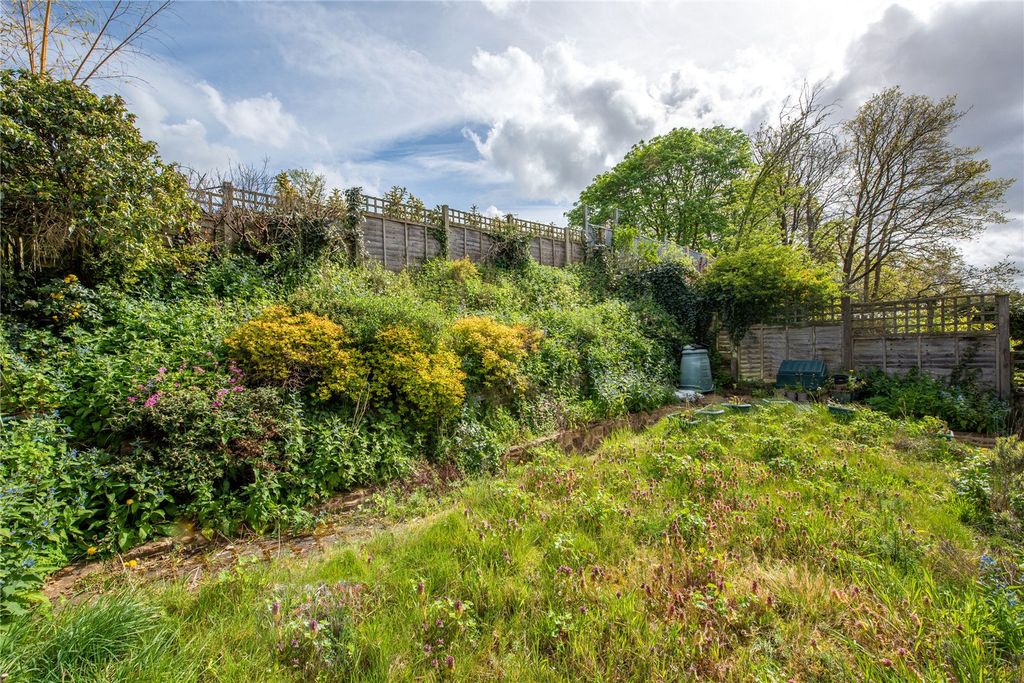 Property photo 3 of 14 Picture No. 16