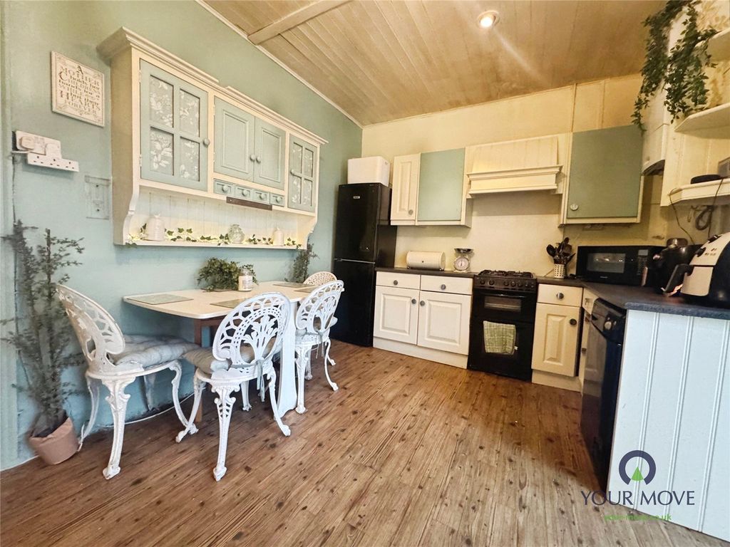 Property photo 2 of 17 Picture No. 20