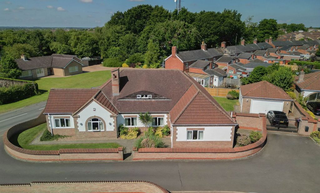 Property photo 1 of 23