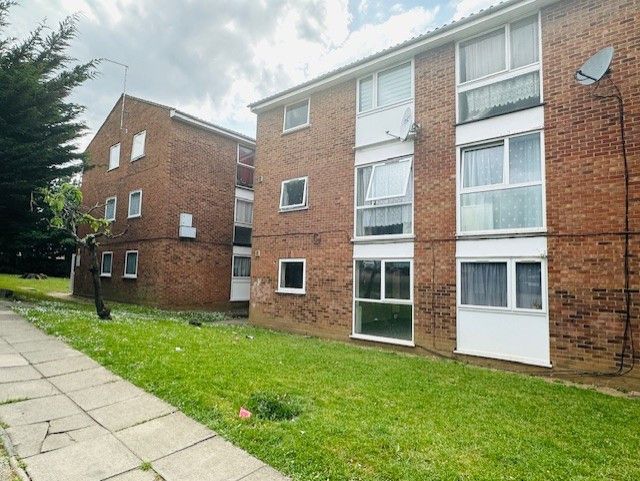 Property photo 1 of 8
