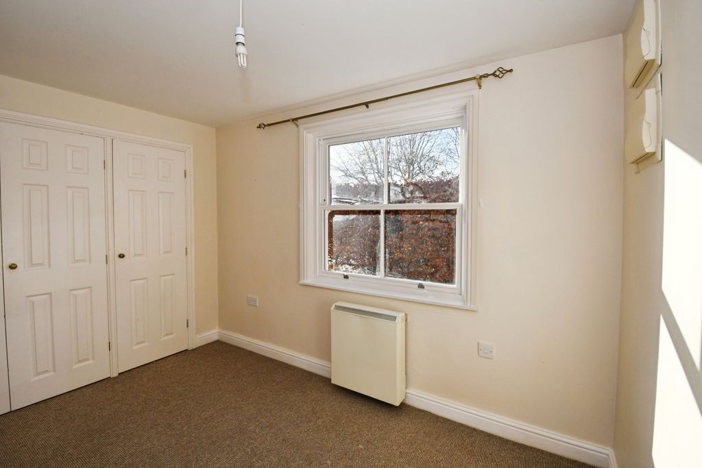 Additional image 5 of 3 bed flat for saleBennetts Mill Close, Woodhall Spa LN10