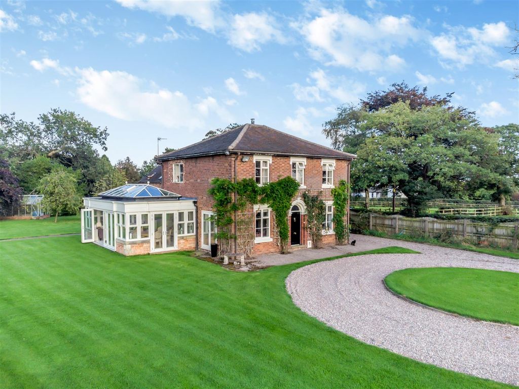 Property photo 1 of 53