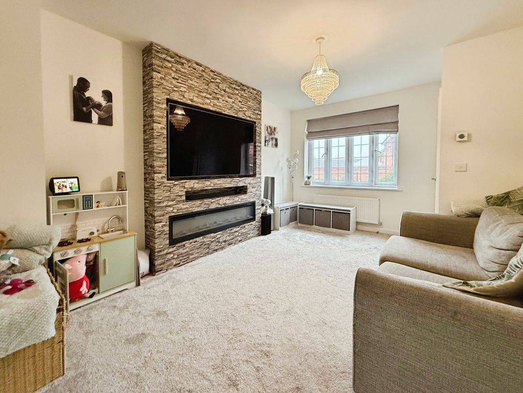 Property photo 2 of 17 Pbox-Img.Jpg