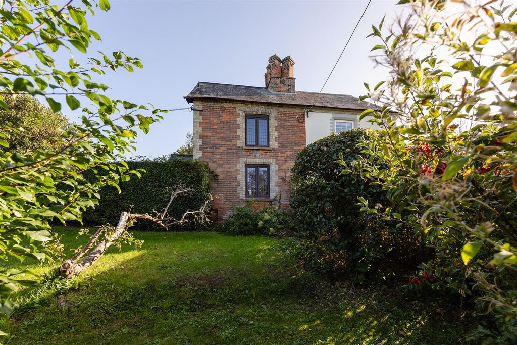 Property photo 1 of 10