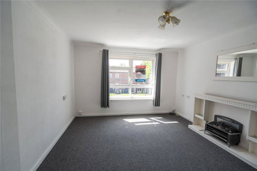 Property photo 3 of 12