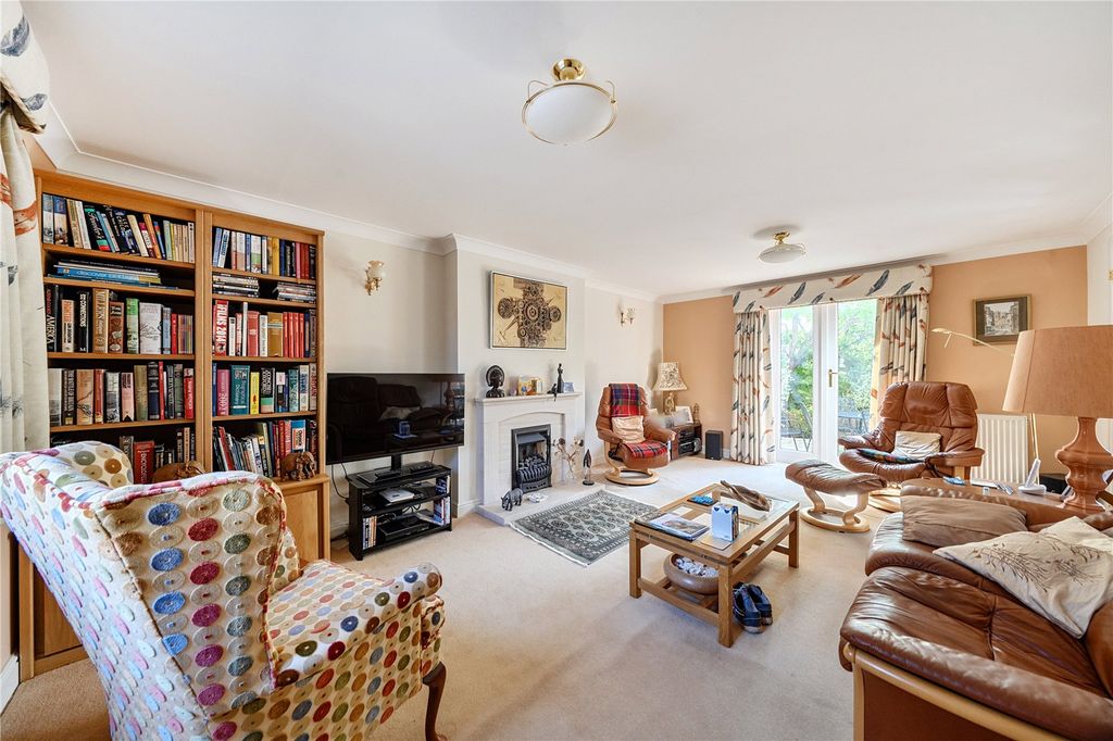 Property photo 2 of 15 Picture No. 04