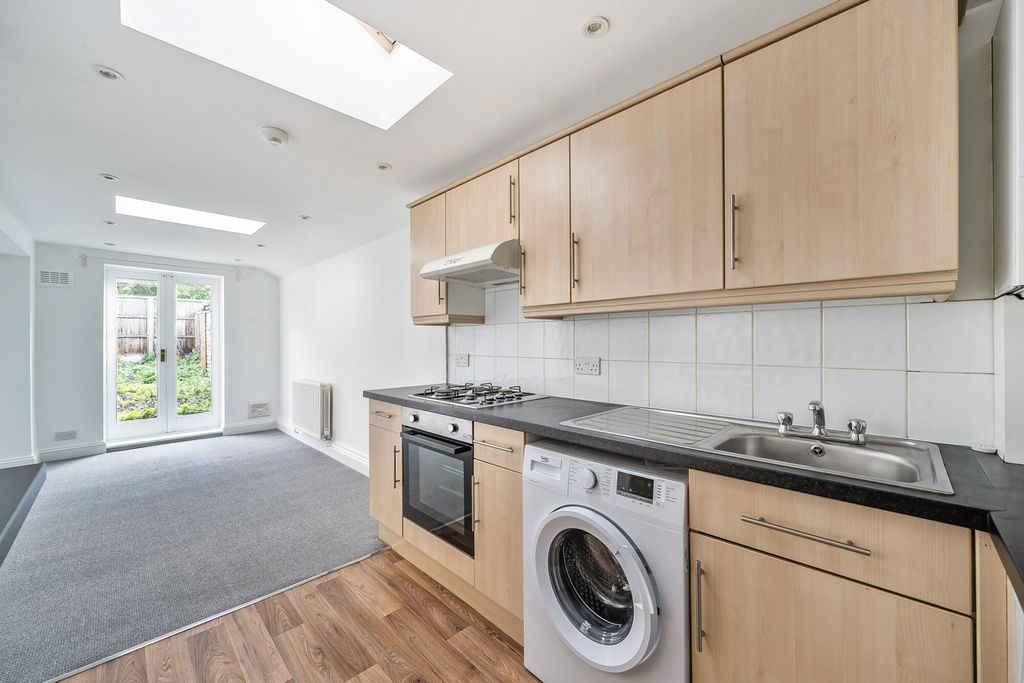 Property photo 2 of 13 1331633-9-6887B57...