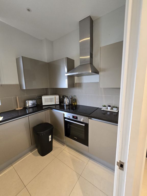 Property photo 3 of 7 Gallery