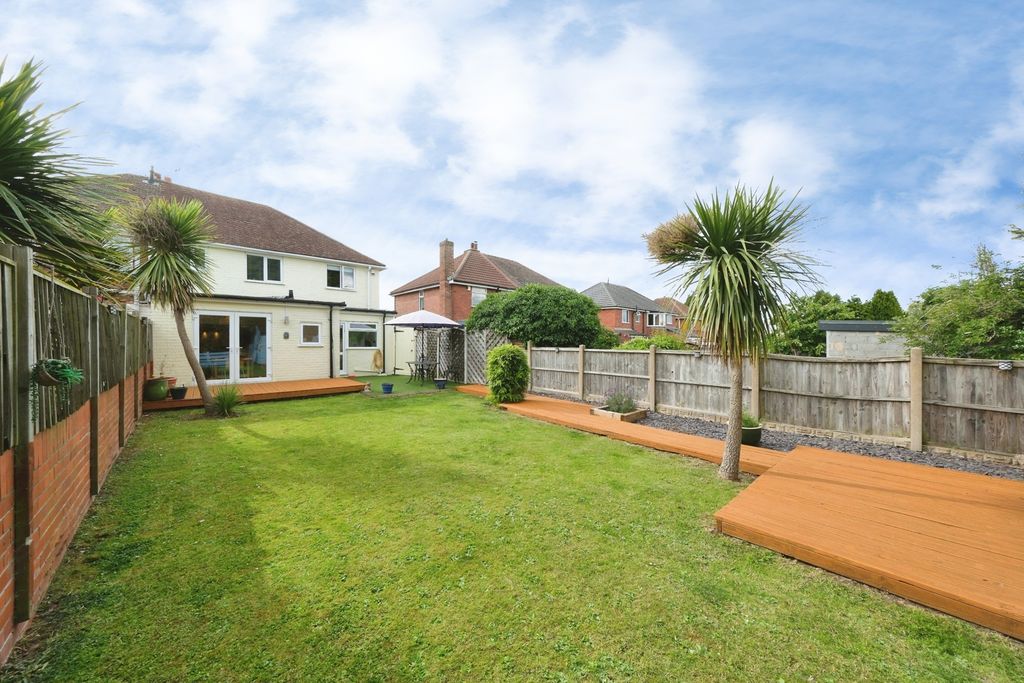 Property photo 2 of 19 Pbox-Img.Jpg