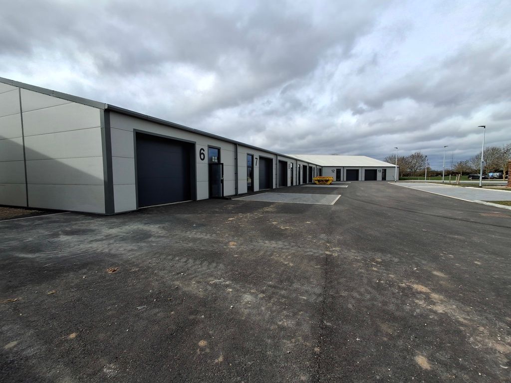 Property photo 1 of 7 Photo 42