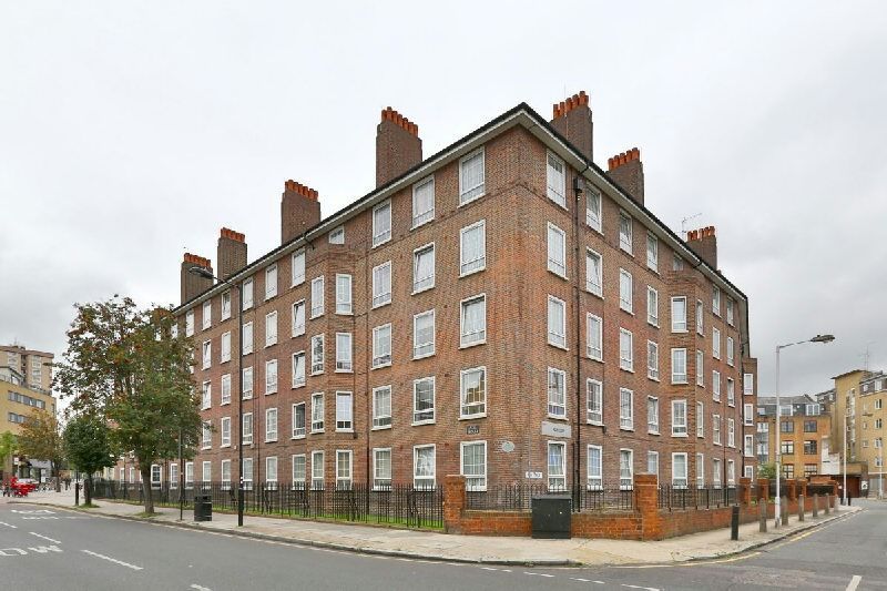 Property photo 1 of 14 3 Bedroom Apartment In Ada Place, E2